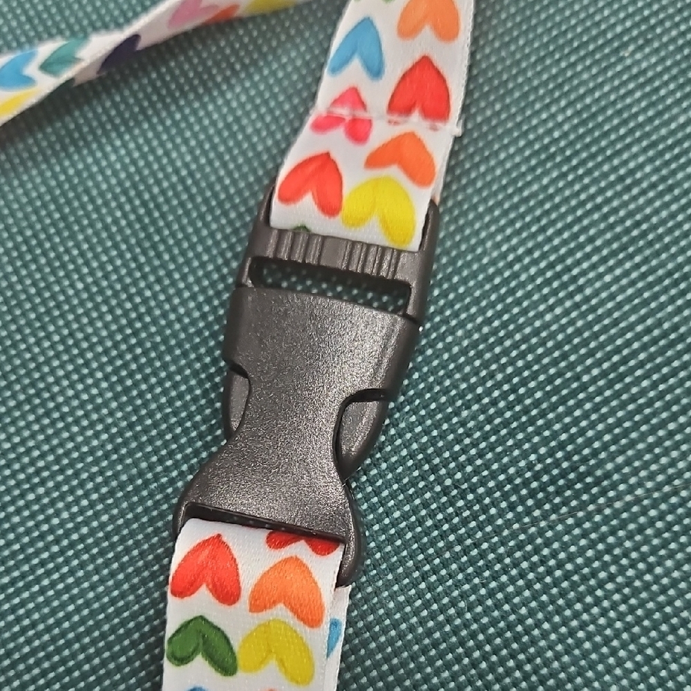 Colorful Heart Pattern Lanyard - Picture 2 of 6